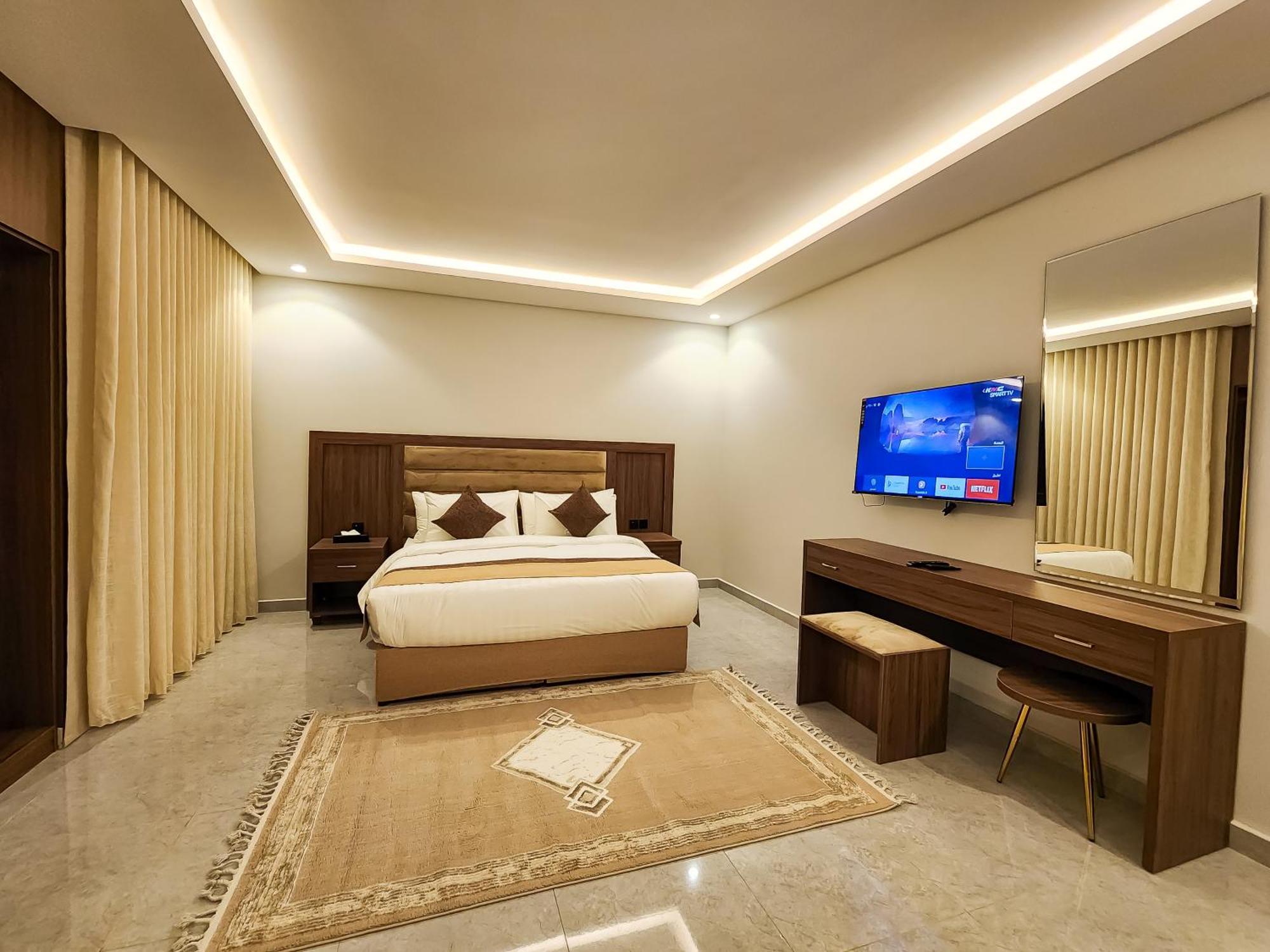 Olaya Towers होटल के अलावा *